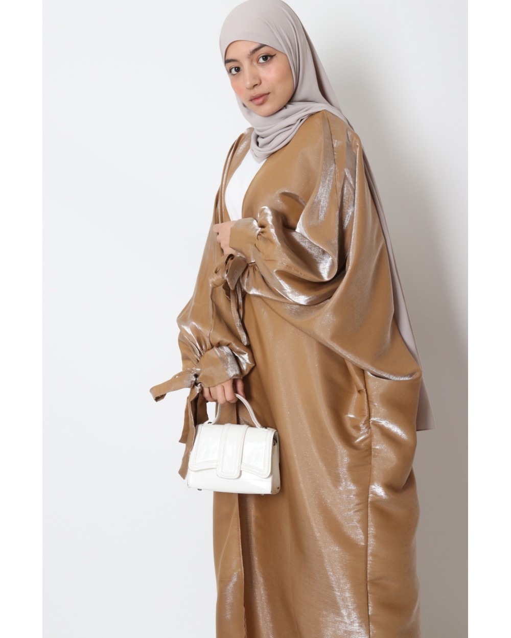 Satin oversized kimono with bow