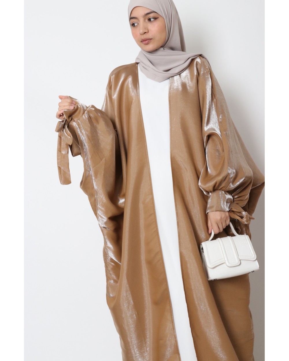 Satin oversized kimono with bow