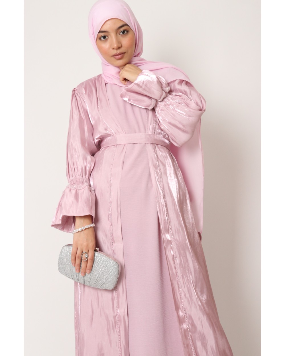 Ensemble robe kimono satiné perlé