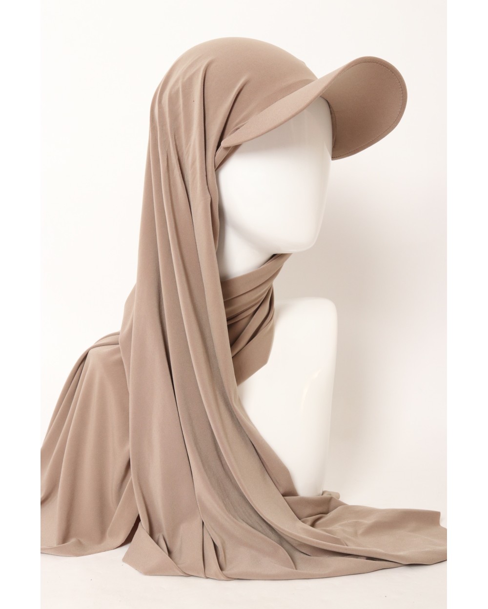 Hijab à enfiler avec casquette intégrée