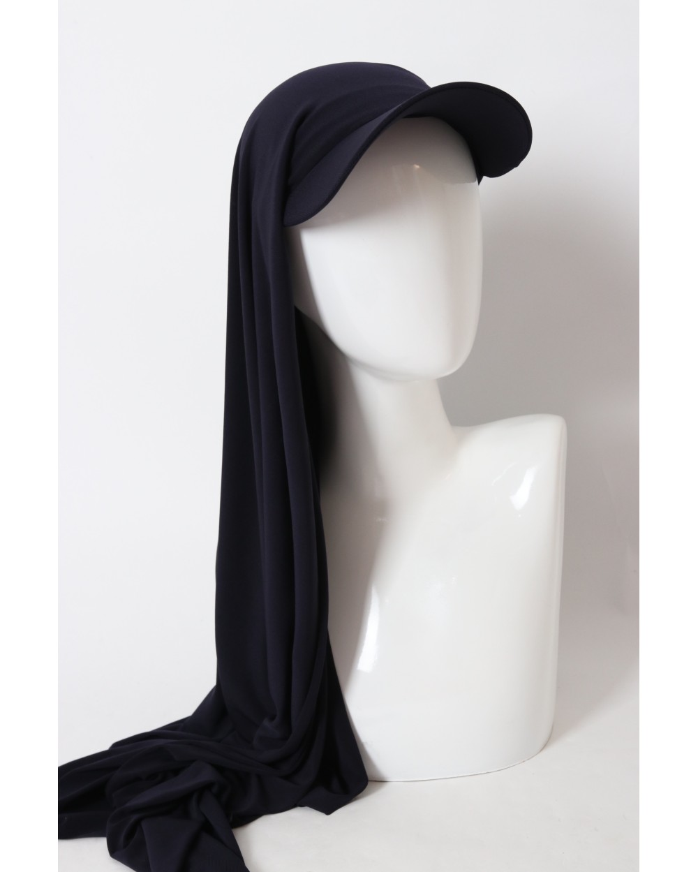 Hijab à enfiler avec casquette intégrée