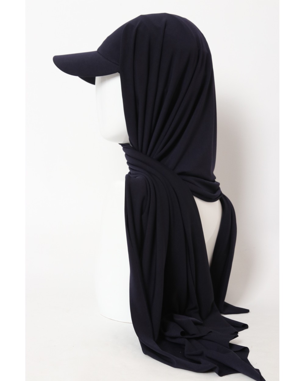 Hijab à enfiler avec casquette intégrée