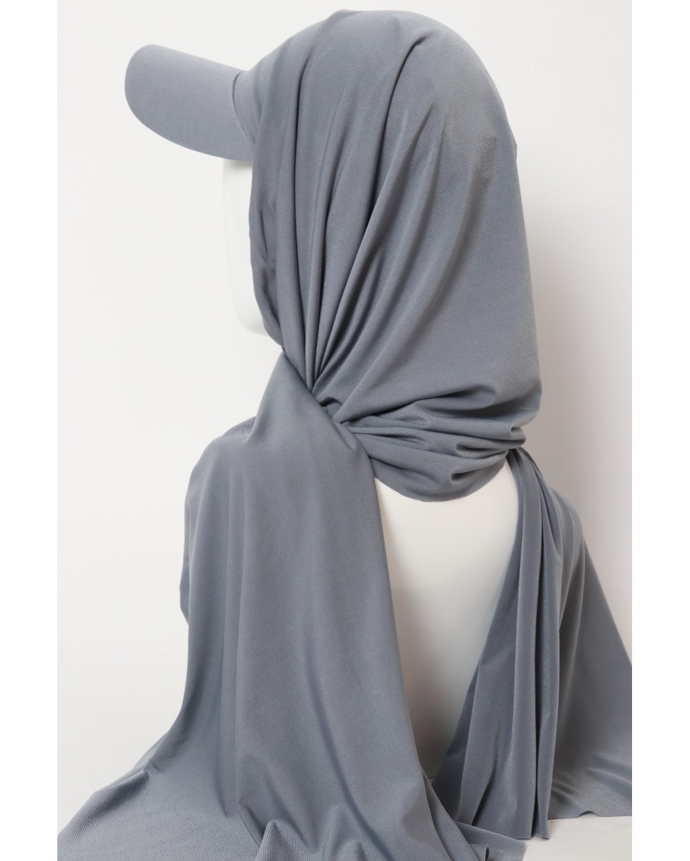 Hijab à enfiler avec casquette intégrée