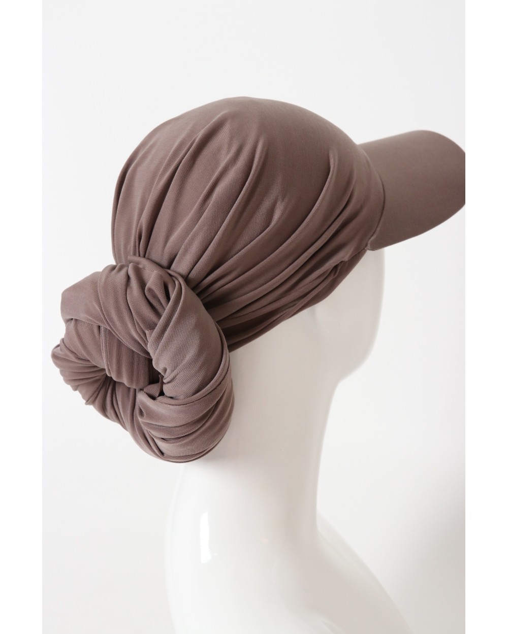 Hijab à enfiler avec casquette intégrée