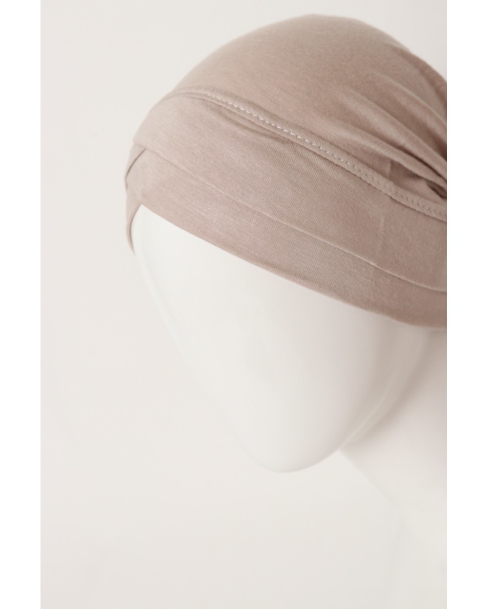 Viscose cotton closed crossover beanie