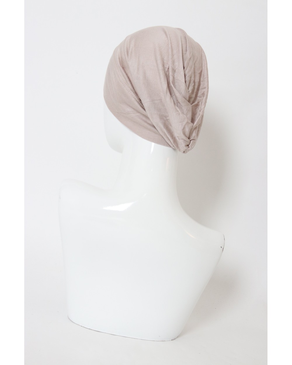 Bonnet fermé sous hijab