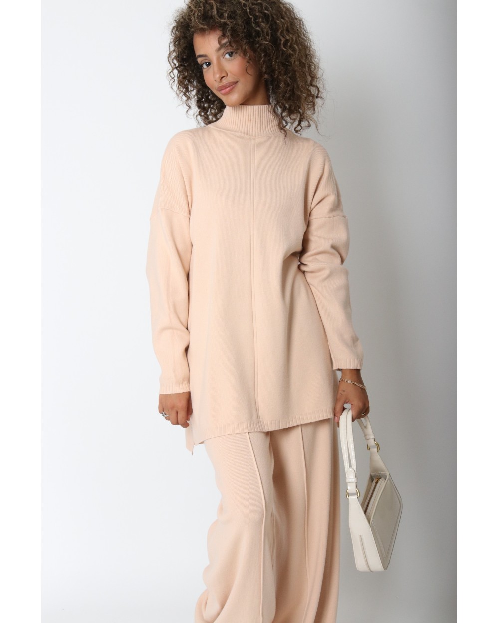 Ensemble pull col montant et pantalon