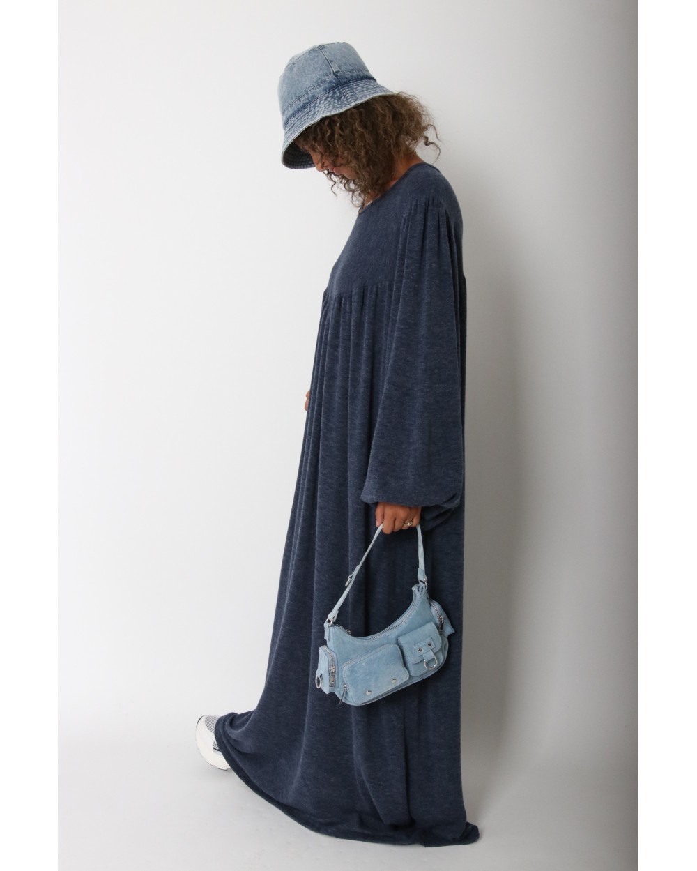 Robe pull longue manches bouffantes