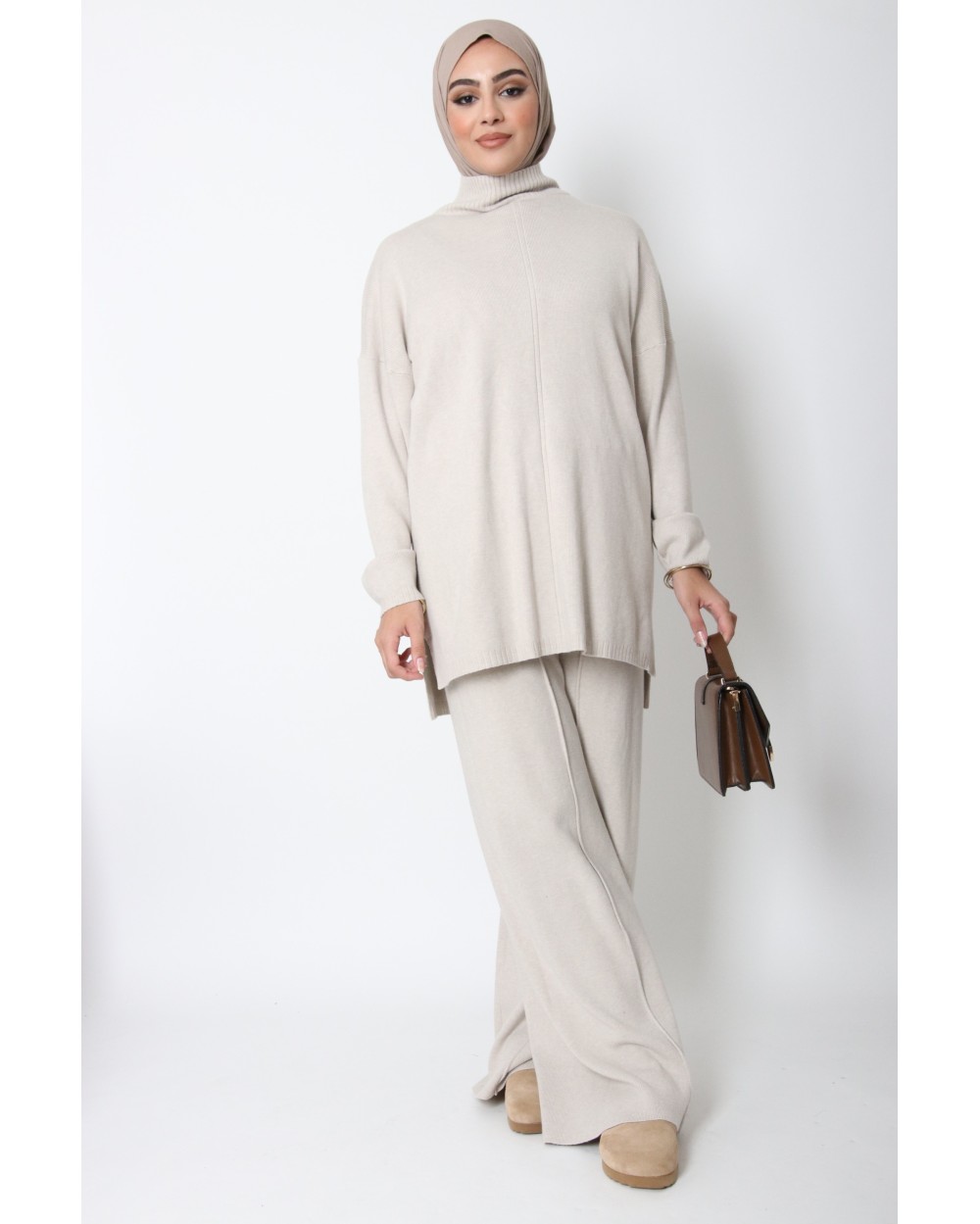 Ensemble pull col montant et pantalon
