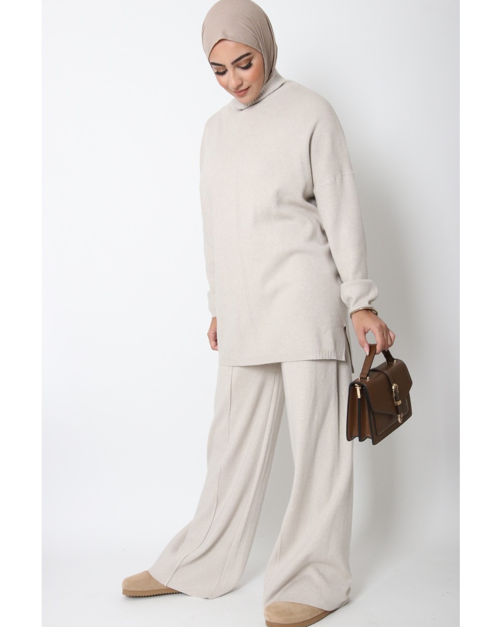 Ensemble pull col montant et pantalon