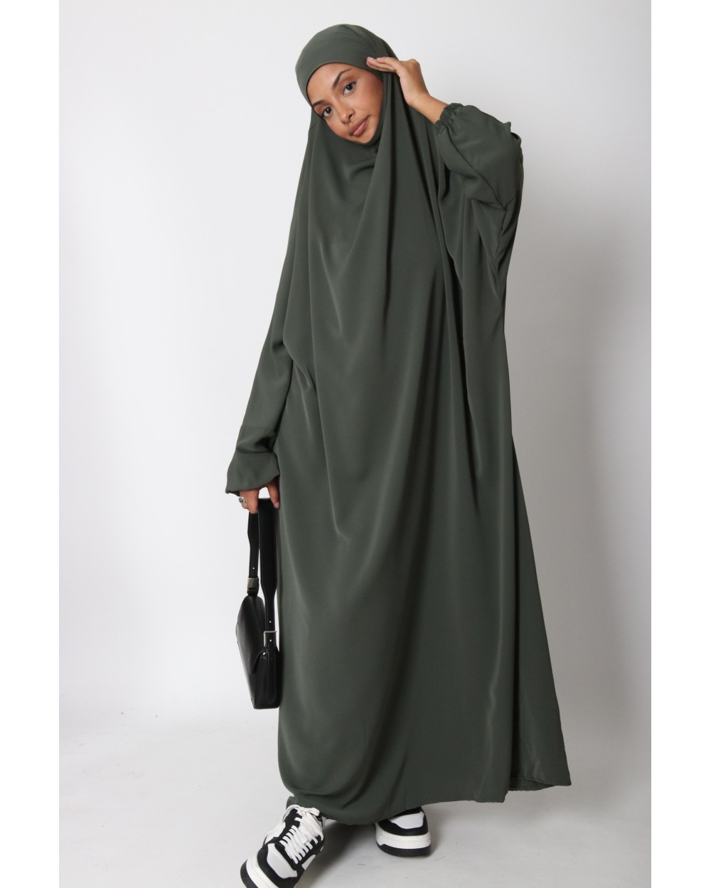 Jilbab une pièce soie de médine