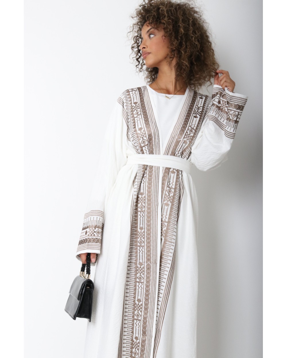 Mafrah white kimono set