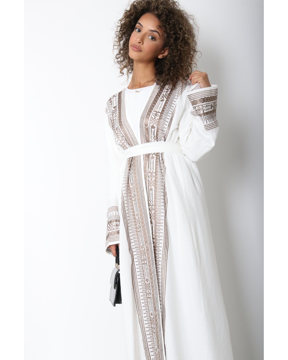 Mafrah white kimono set