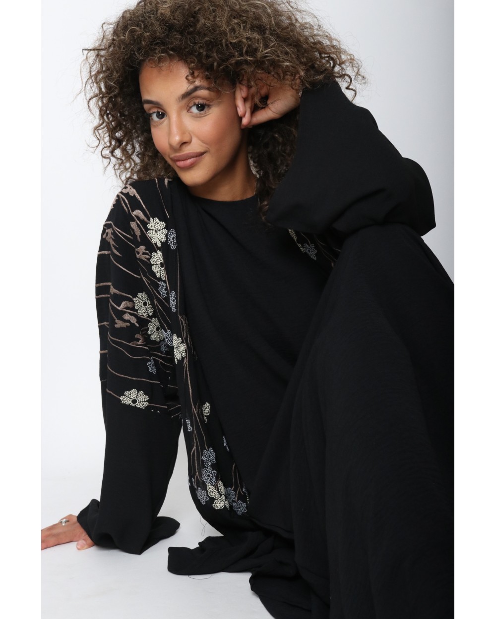 Wakrah embroidered kimono abaya