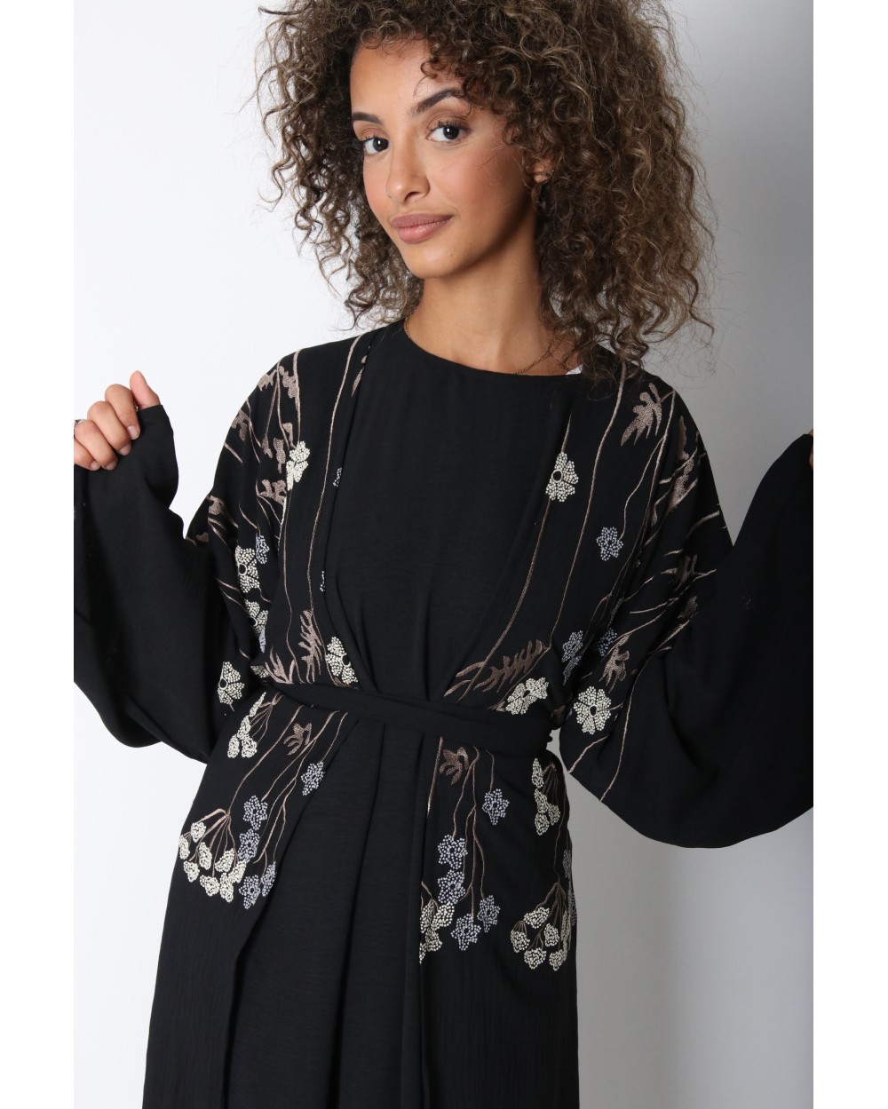 Abaya kimono brodée Wakrah