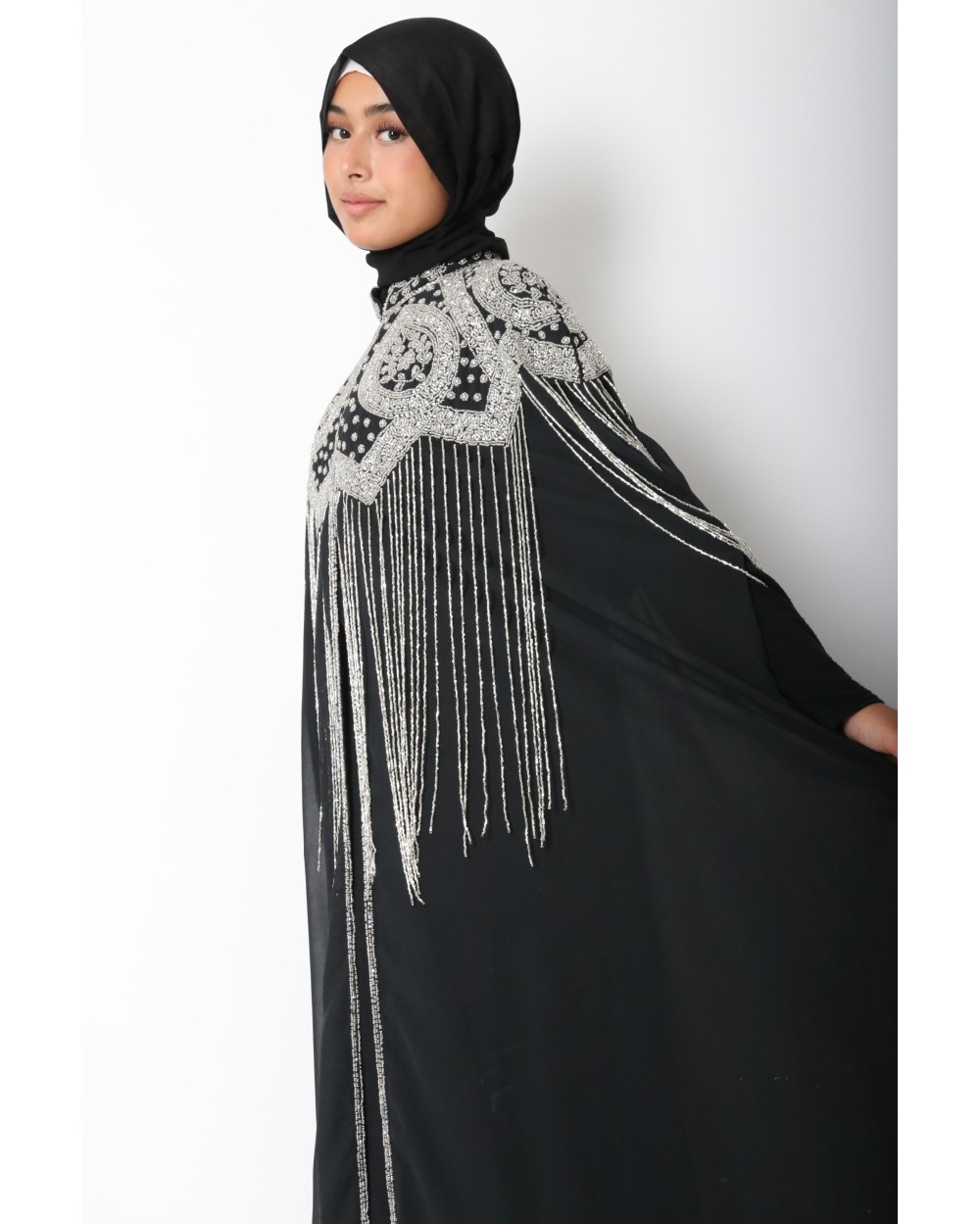 Cape longue perlée Anyssa