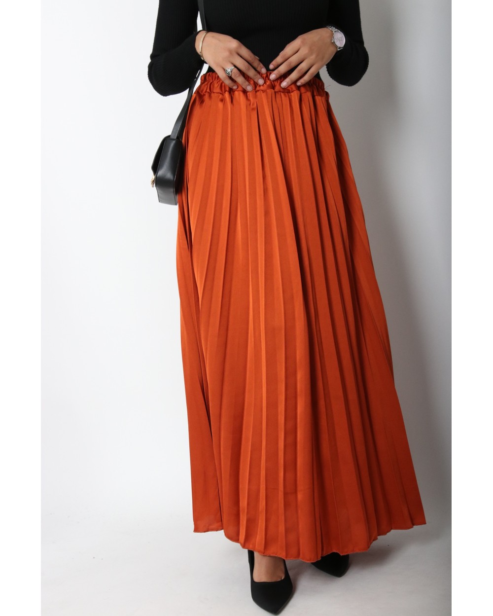 Jupe longue satinée plissée