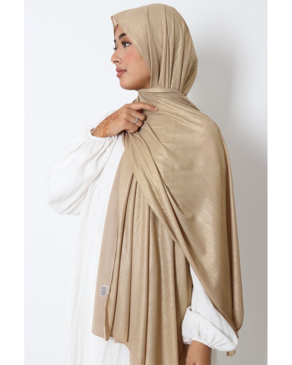 Shiny satin hijab