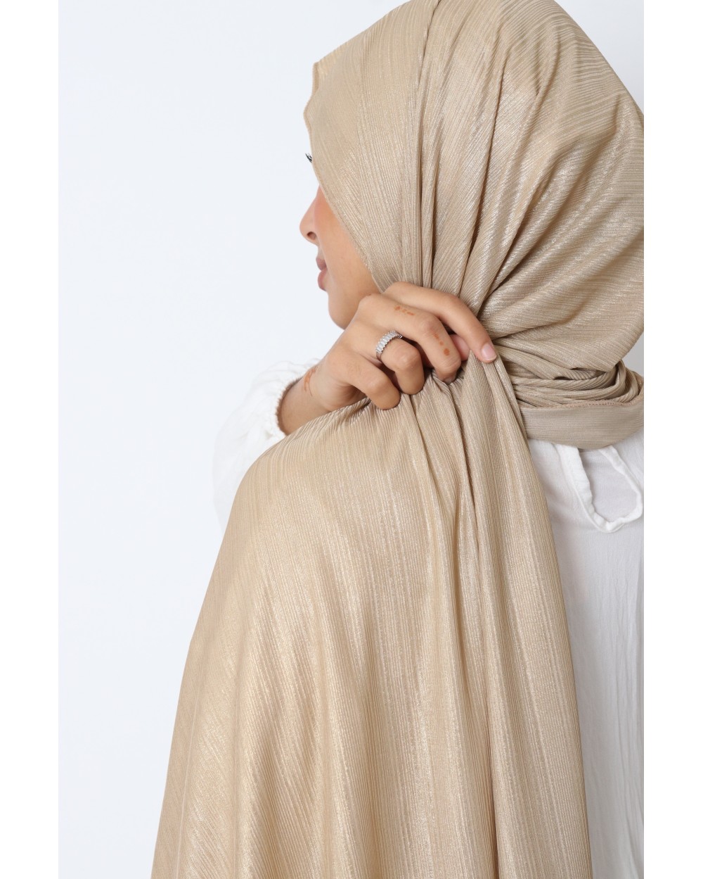 Shiny satin hijab