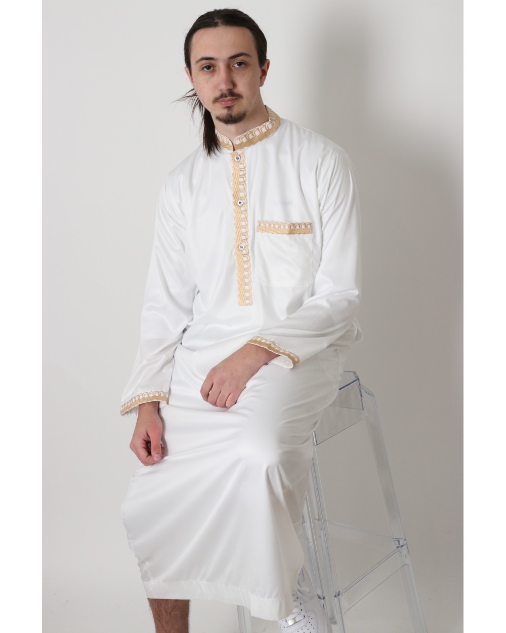 Long white thobe Dubai with gold embroidered collar