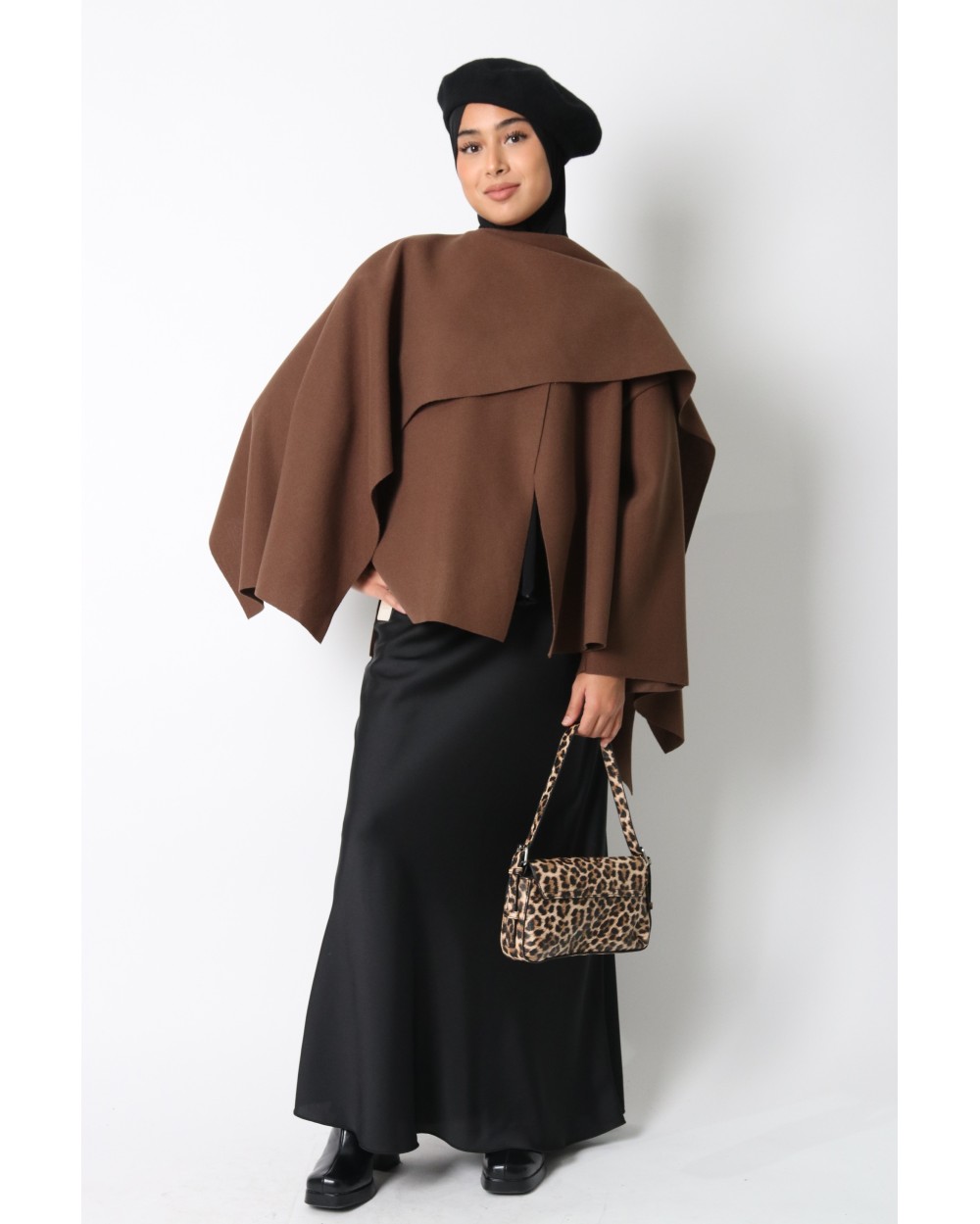 Veste cape avec écharpe
