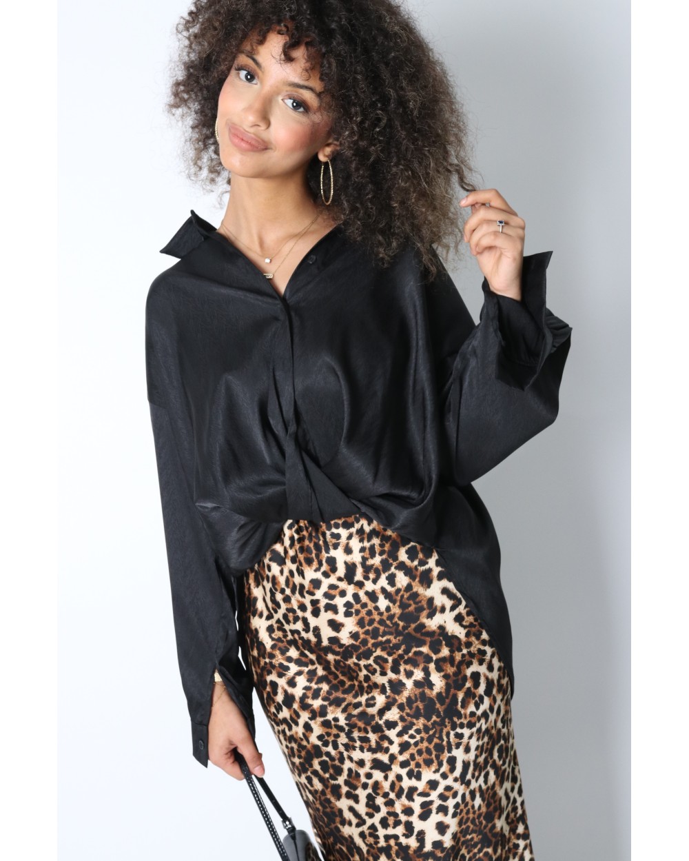 Chemisier satiné a nouer