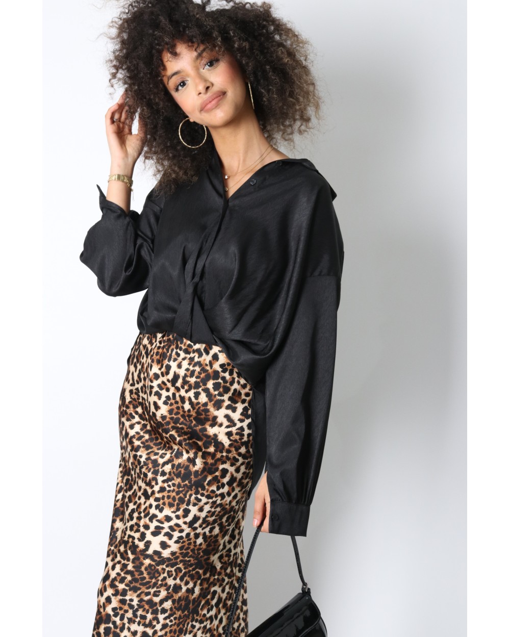 Chemisier satiné a nouer