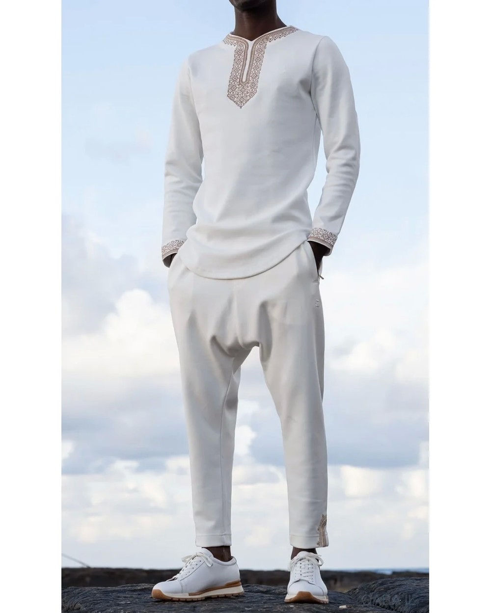 Pull Brodé Etniz Awqas - Qaba'il